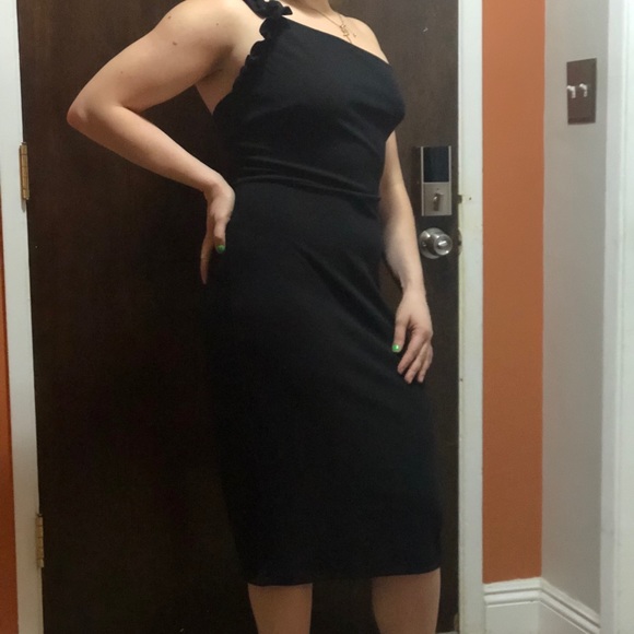 One Shoulder Very Cute Black Dress Size Large - Picture 3 of 4